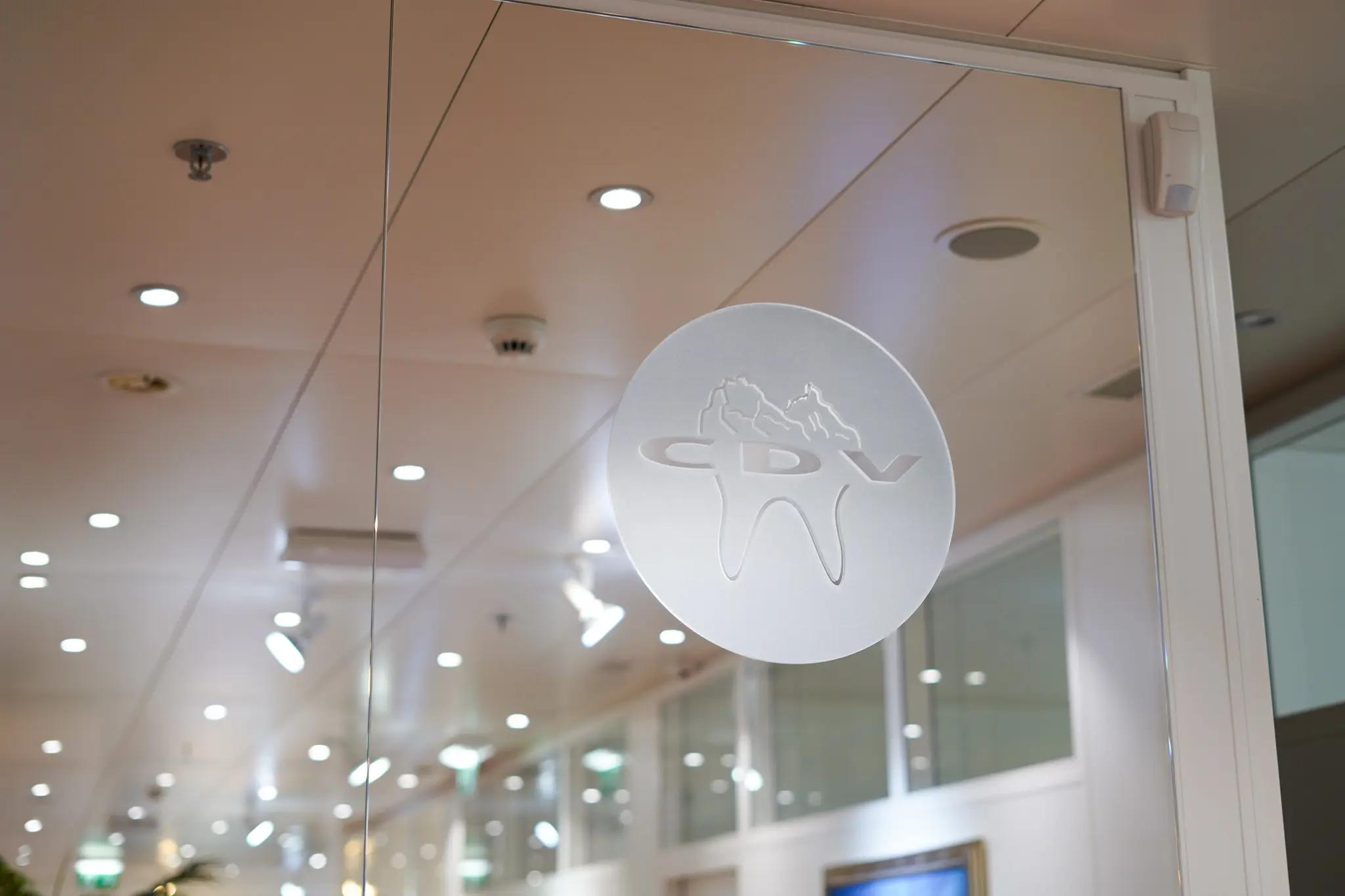 logo de la clinique dentaire à Conthey